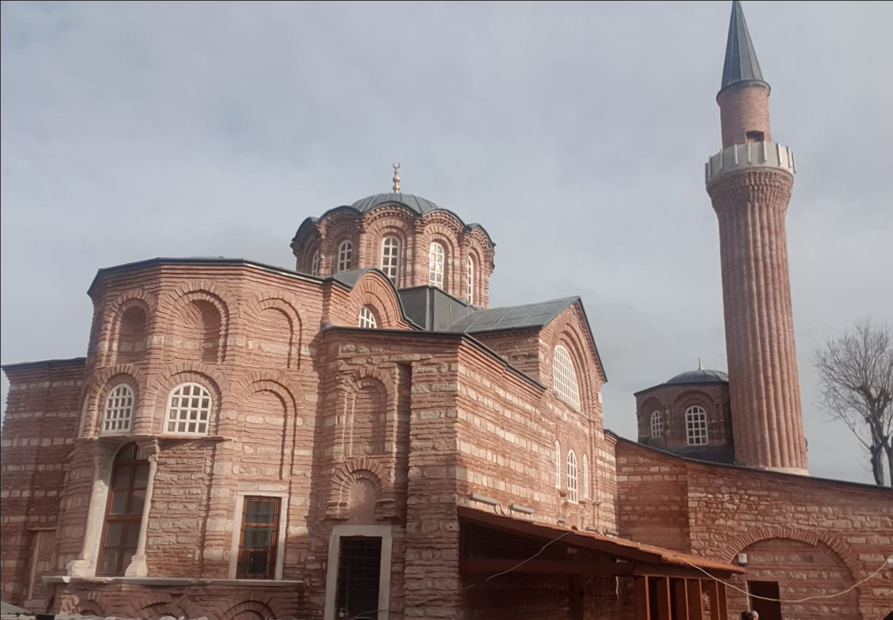 MOLLA GÜRANİ CAMİİ